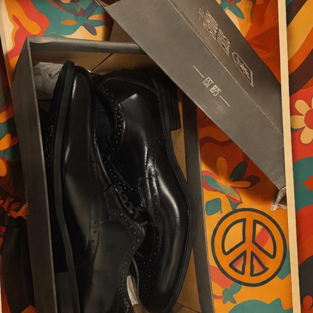 Stacy Adams Glossy Black Wingtip Derby Shoes